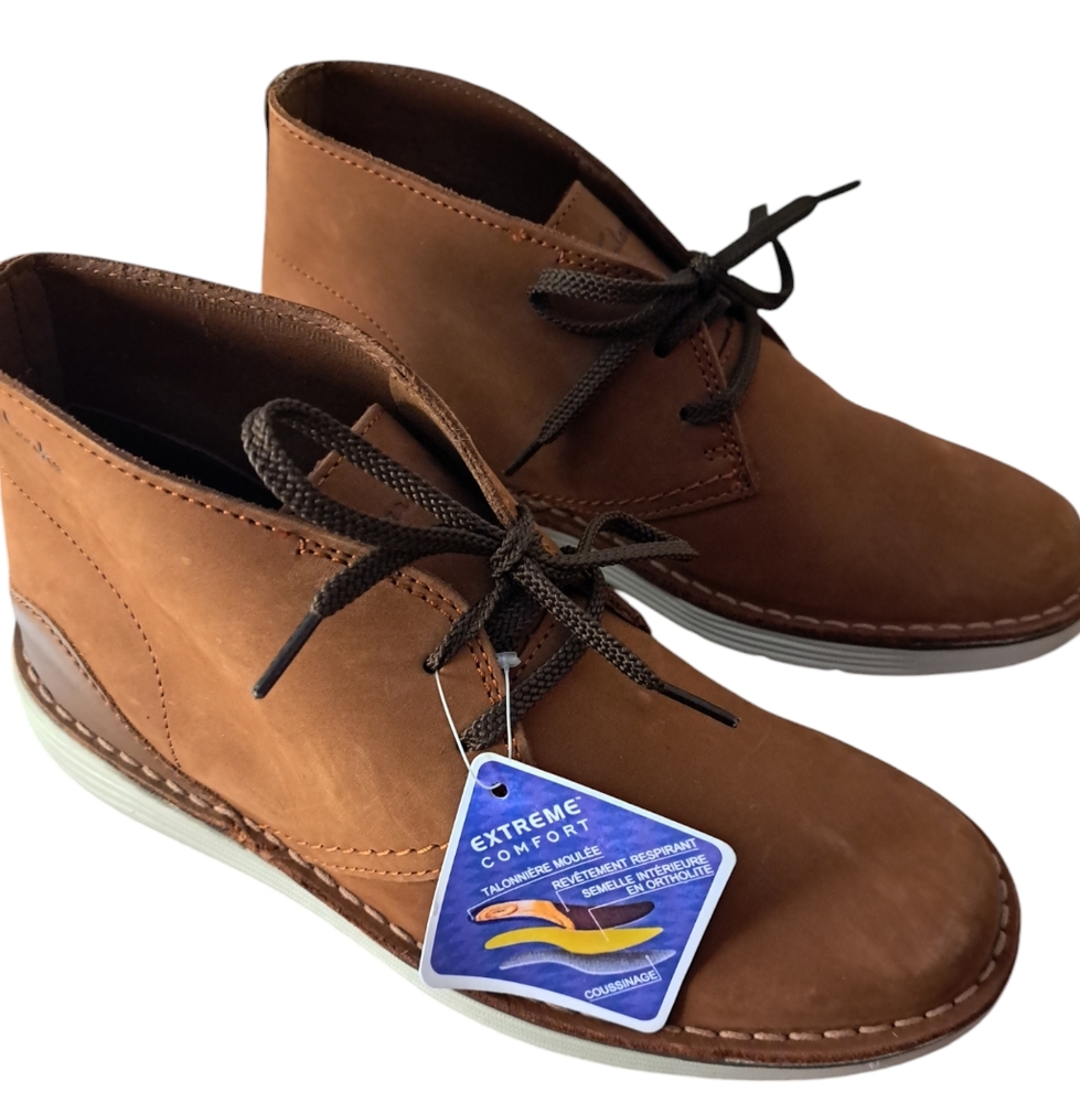 NEW Clarks Mens Mid Shoes 7.5
